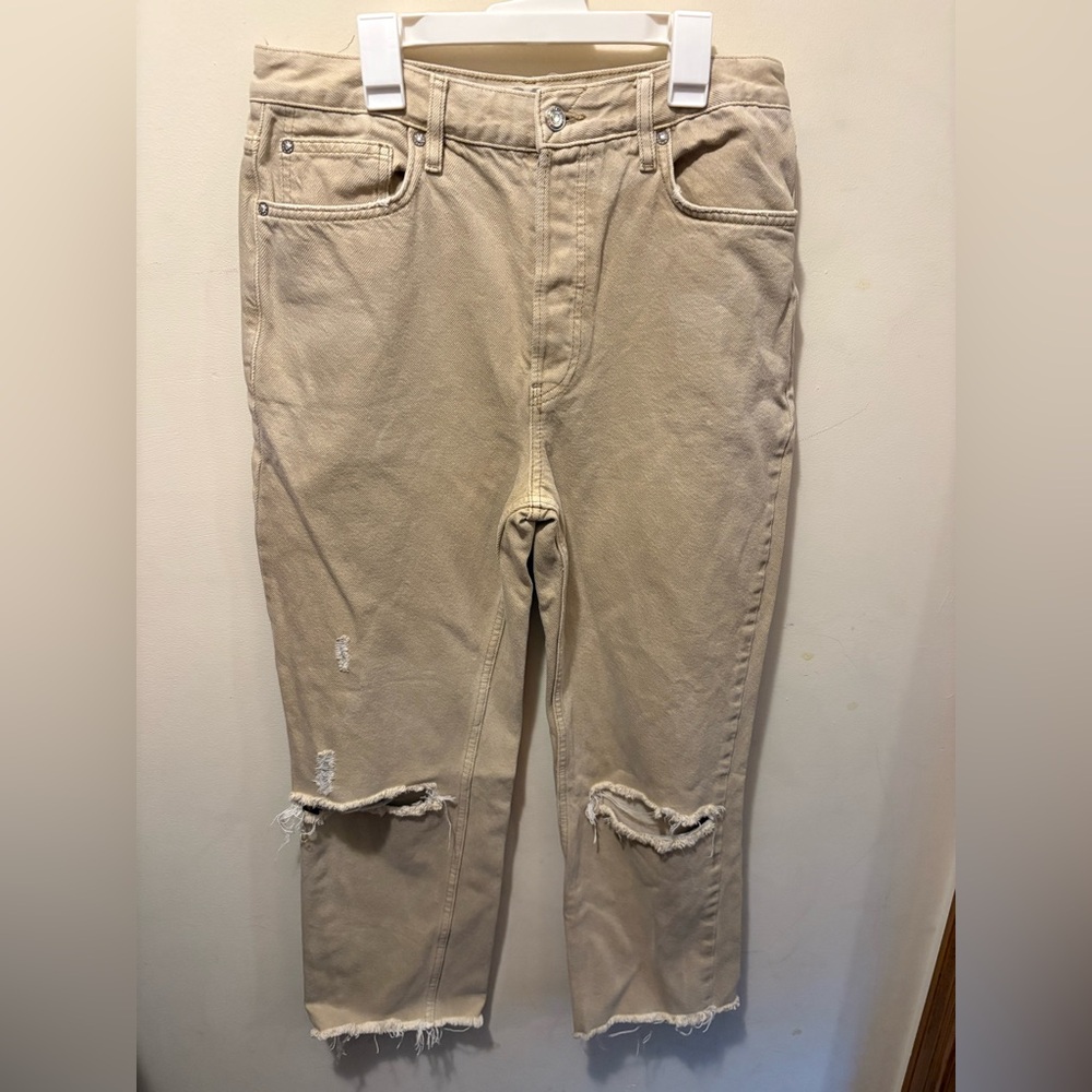 NWOT WE THE FREE Tan‎ Distressed Knee Straight Jeans sz 28